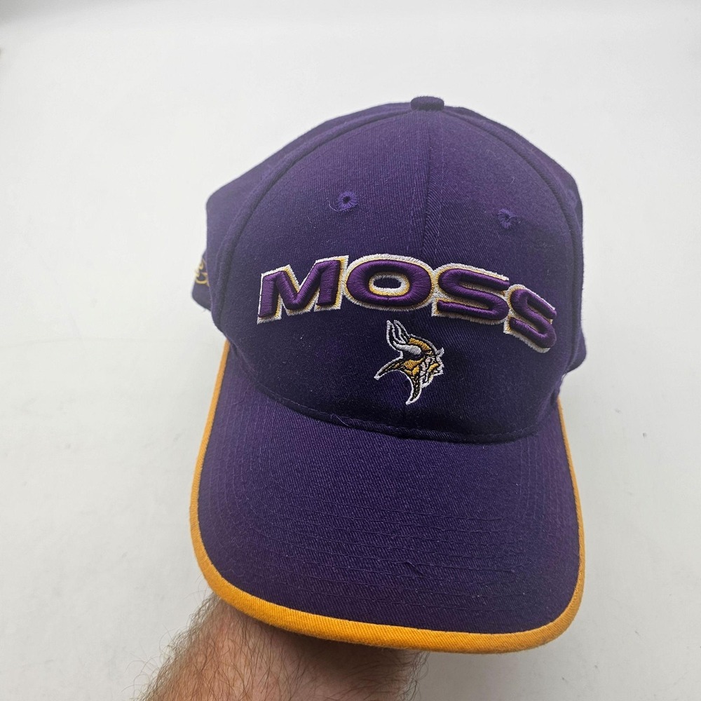 Minnesota Vikings Hat Cap Strap Back One Size Purple NFL Randy Moss Players